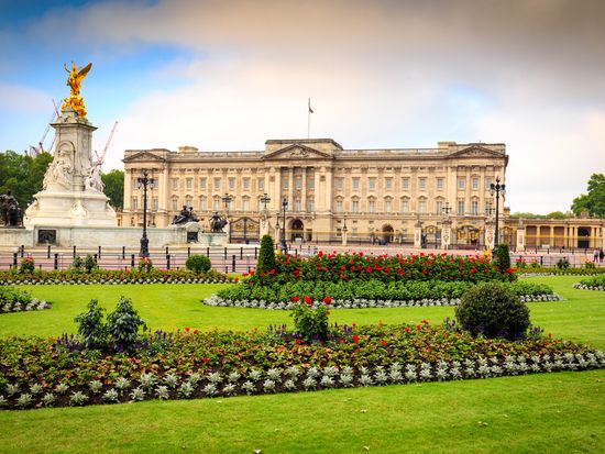 buckingham palace entry tickets with audio guided tour london tours