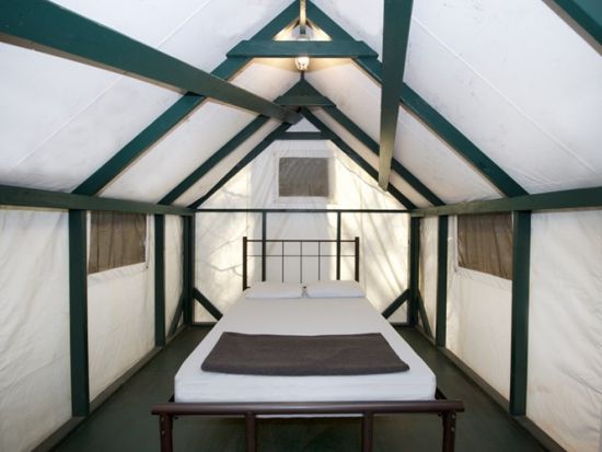 【カリービレッジ宿泊】世界遺産ヨセミテ国立公園1泊2日ツアー　アウトドア派におすすめなテント型キャビンで大自然を満喫！＜4～9月限定／日本語ガイド＞