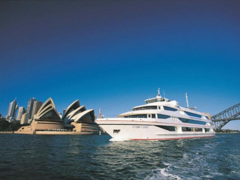 cruise ship sailing sydney harbour half day tour