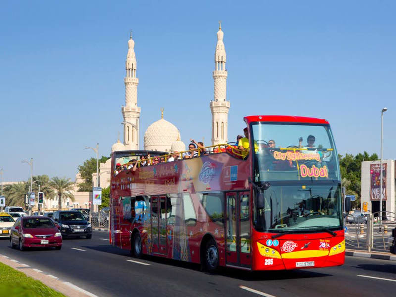 Jumeirah Mosque Hop on hop off bus tour in Dubai