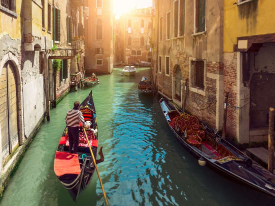 Venice Grand Canal And Hidden Waterways Gondola Ride With Mobile
