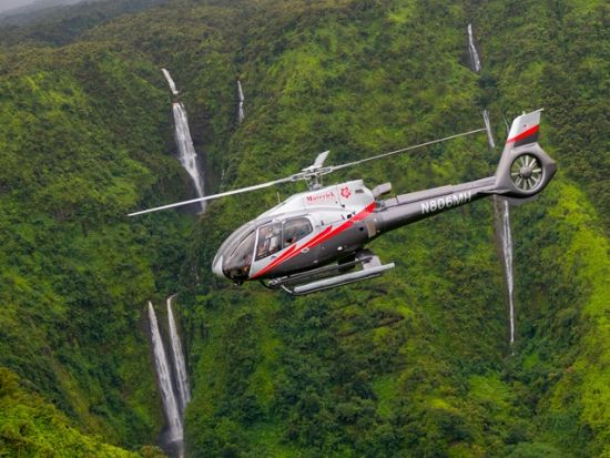 ヘリコプター遊覧飛行 マウイ島とモロカイ島のふたつの島を巡る＜55分／英語ガイド＞byマーベリック