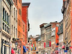 Canada_Montreal_Gray Line_Old Montreal