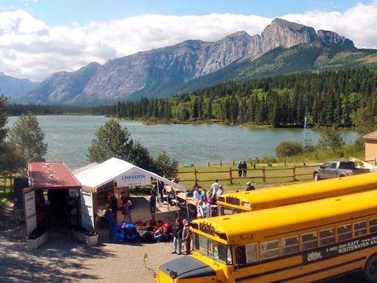 Nakoda-Lakeside-Lodge-Chinook-Rafting