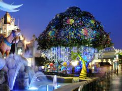 everland resort korea tree decorated with lights