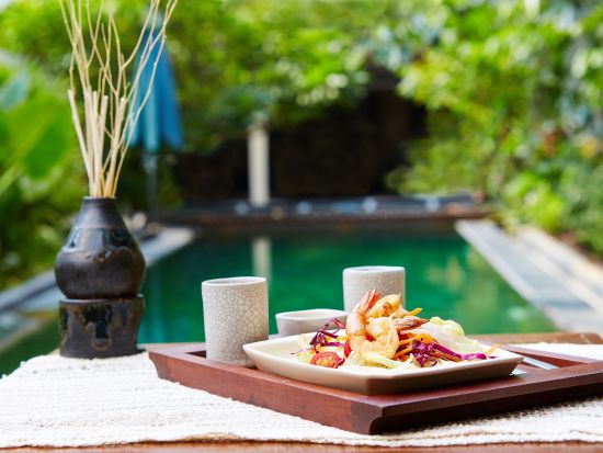 シリギリヤ・スパ「Siri Giriya Spa」タイ伝統の特製ハーブ温浴で体の汚れケア　築50年の古民家を改装したスパ＜バンチャック駅徒歩5分／軽食付き＞