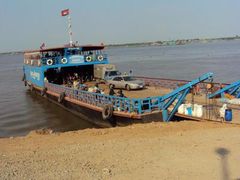KUZ Ferry to island