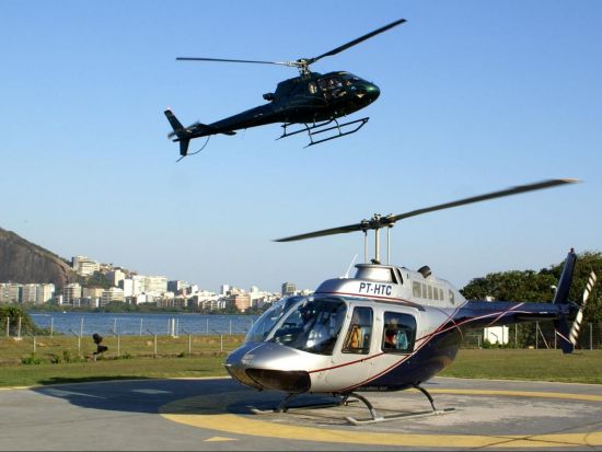 キリスト像を上空より観賞！リオの街ヘリコプターツアー＜リオ・デ・ジャネイロ発＞