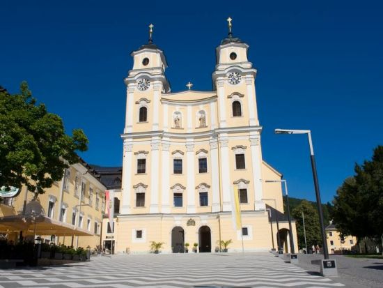 世界遺産ハルシュタット＆湖水地方　日帰り観光ツアー ＜英語ガイド／ザルツブルク発＞