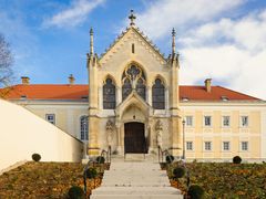 Austria_Mayerling_Church_shutterstock_233152363