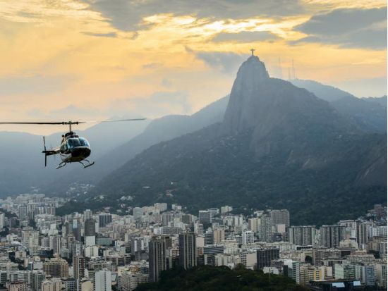 キリスト像を上空より観賞！リオの街ヘリコプターツアー＜リオ・デ・ジャネイロ発＞