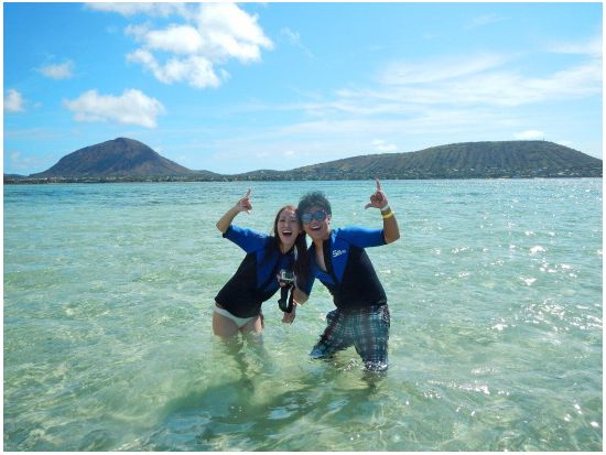 マウナルア湾パラダイスサンドバー　シュノーケリングクルーズ　静かな遠浅ビーチでSUPや水中スクーター、ウミガメウオッチを満喫！＜午前・午後／英語クルー＞