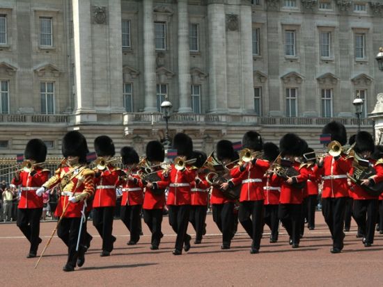日本語アシスタントと行くロンドン王道観光1日ツアー　徒歩＋ダブルデッカーで主要名所を見学　公共交通利用方法＆スーパーでの買い物方法伝授　即予約枠あり！＜午前発＞