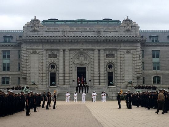 アナポリス海軍兵学校1日観光ツアー クラブケーキサンドイッチの昼食付き 日本語ガイド ワシントンdcの観光 オプショナルツアー専門 Veltra ベルトラ アナポリス海軍兵学校1日観光ツアー クラブケーキサンドイッチの昼食付き 日本語ガイド ワシントンdcの観光 オプショナルツアー専門 Veltra ベルトラ