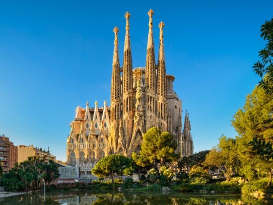 塔への入場確約！世界遺産サグラダ・ファミリア入場　日本語ガイド貸切ツアー＜貸切／午前または午後／日本語＞by Mybus