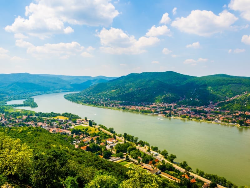 Hungary_Pest_Danube Bend