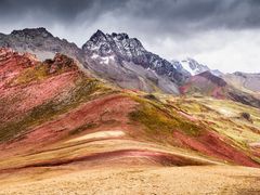 peru_cusco_rainbow-mountain_123rf_85347381_ML