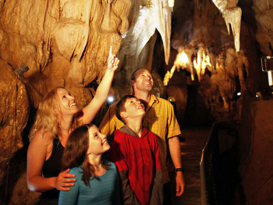 Waitomo Ruakuri Cave tour