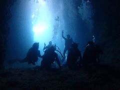 cave-bananat03
