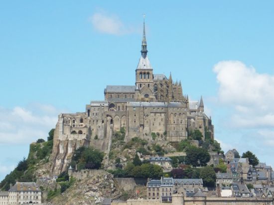 パリ⇔モンサンミッシェル間　シャトルバス
