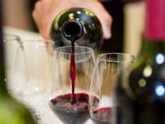 wine tasting, naples, italy