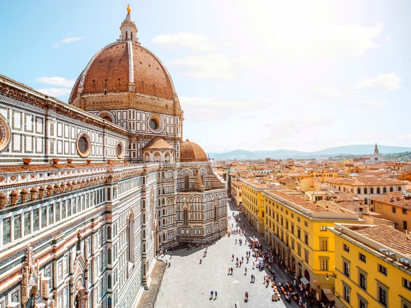 Italy_Florence_The_Basilica_di_Santa_Maria_del_Fiore_shutterstock_476859262