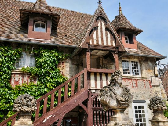 モンサンミッシェル宿泊ツアー1泊2日＆ノルマンディーのいなか村　島内または対岸から選べるホテル＜日本語アシスタント＞by EMI