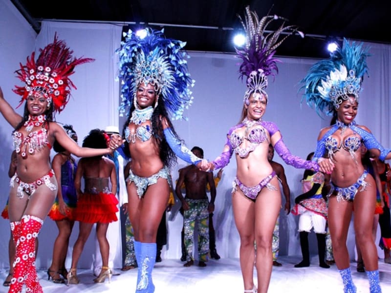 Ginga Tropical Samba Show Dancers