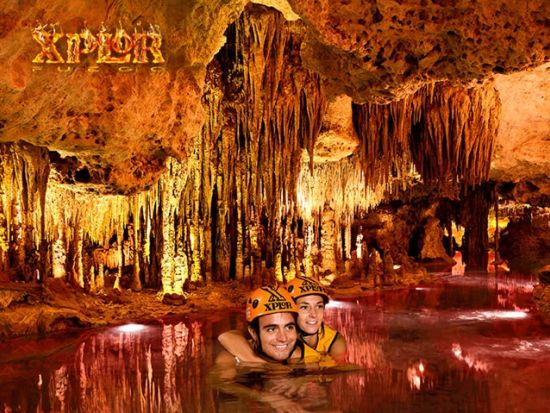 ユカタンジャングルのテーマパーク「ナイトエクスプロール 」夜から楽しめるテーマパーク＜夕食ビュッフェ／英語ドライバー／カンクン発＞