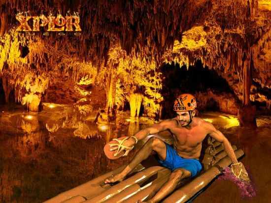 ユカタンジャングルのテーマパーク「ナイトエクスプロール 」夜から楽しめるテーマパーク＜夕食ビュッフェ／英語ドライバー／カンクン発＞