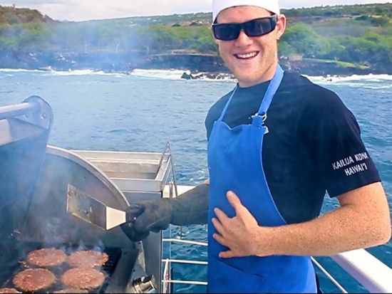 野生のイルカウォッチング＆シュノーケリングツアー ＜朝食・昼食付き＞