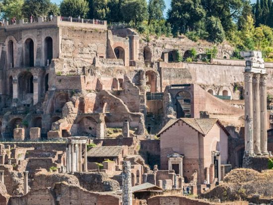 列車で行く！ローマ 1日観光ツアー＜貸切／日本語ガイド／フィレンツェ発＞by Max Harvest 
