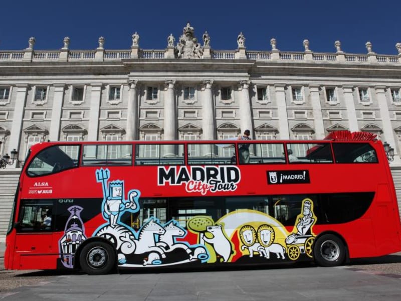 Royal Palace of Madrid, hop-on hop-off bus