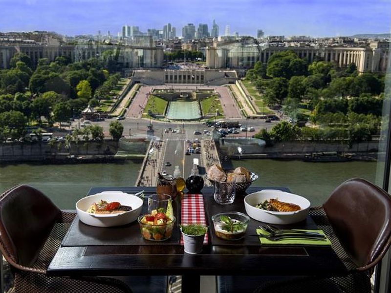 france, paris, eiffel tower, lunch