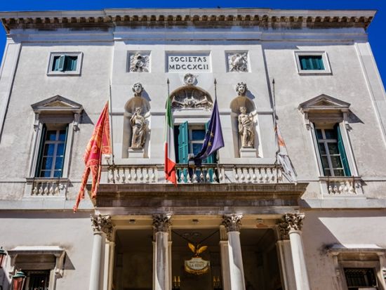 フェニーチェ劇場 見学ツアー ＜日本語アシスタント＞