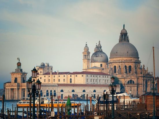 【プレミアム・ベネチア】ベネチア王道観光1日ツアー　ゴンドラ遊覧つき ＜貸切／昼食付き／日本語ガイド＞