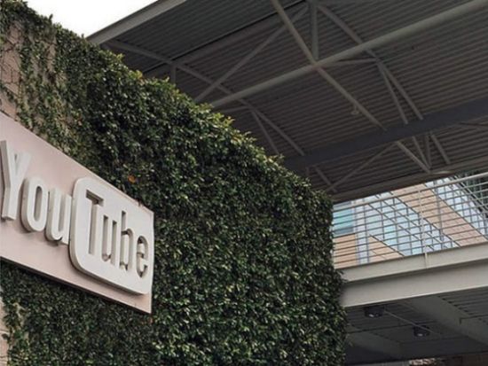 スティーブ・ジョブズ ゆかりのスポットへ！シリコンバレーのIT企業等10か所以上を巡る＜日本語ガイド＞