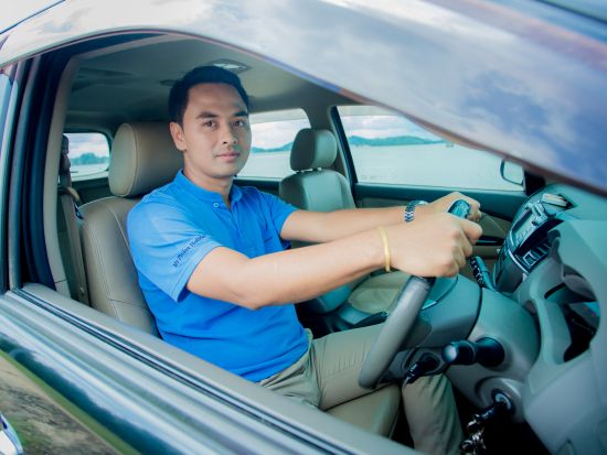 【空港送迎】ドンムアン国際空港 ⇔ バンコク市内 ＜貸切／最大8名／現地語ドライバー＞