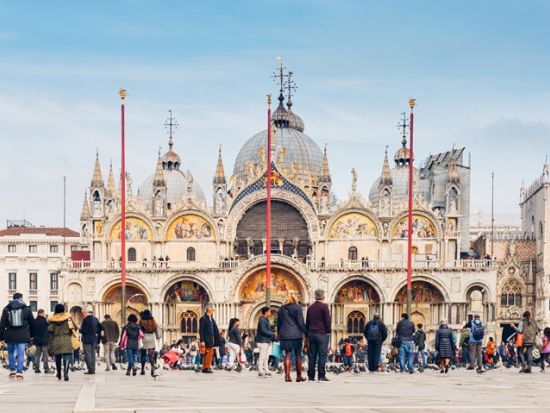 ヴェネツィア市内観光ツアー　サンマルコ寺院＆ドゥカーレ宮殿に入場！ ＜マルコポーロ空港お迎え付き／ゴンドラ遊覧プランあり／市内観光：日本語ガイド＞
