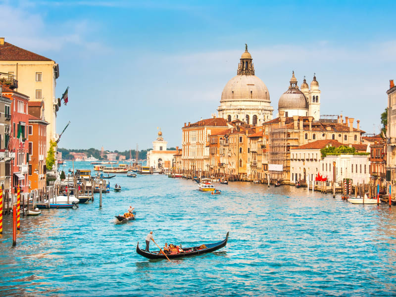 Italy_Venice_Grand Canal_shutterstock_151614494