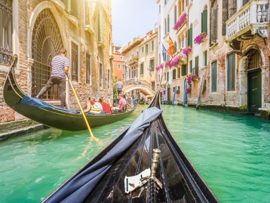 ヴェネツィア市内観光ツアー　サンマルコ寺院＆ドゥカーレ宮殿に入場！ ＜マルコポーロ空港お迎え付き／ゴンドラ遊覧プランあり／市内観光：日本語ガイド＞