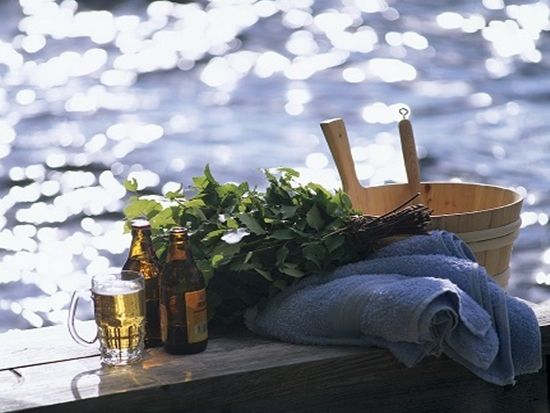 フィンランド伝統サウナツアー 「クーシヤルヴィ・サウナ」で貴重なスモークサウナを湖畔で体験＜午後／日本語ガイド／ヘルシンキ発＞