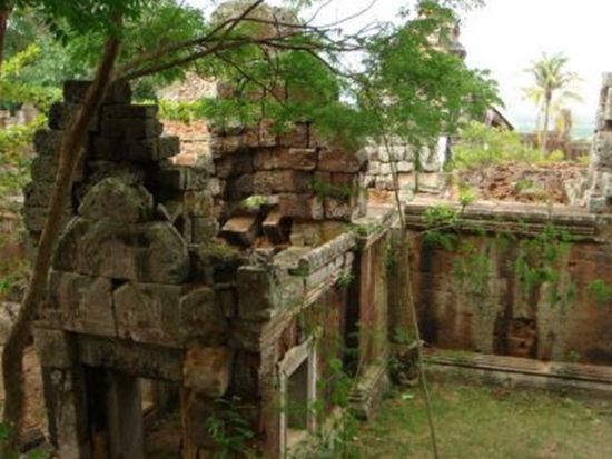 タマウ＆チソー山　1日チャーターツアー ＜貸切／日本語ガイド／プノンペン発＞