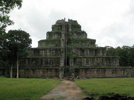 コー・ケー遺跡群　1日チャーターツアー ＜貸切／日本語ガイド／シェムリアップ発＞