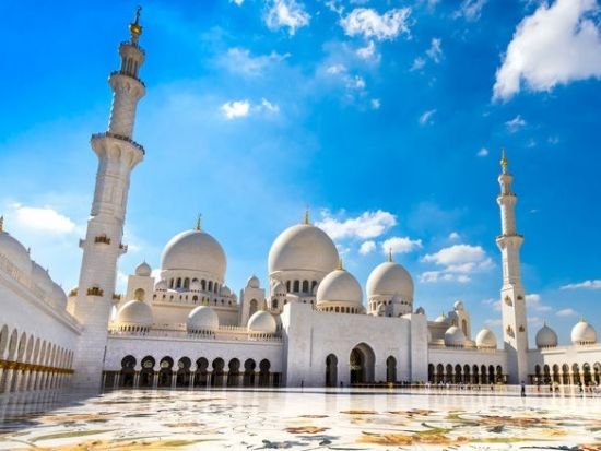 【混載】ドバイ発アブダビヘリテージツアー　必見スポット満喫＋世界に誇る建築美を堪能！グランド・モスク＋カスル・アル・ワタン＋車窓観光＜混載／英語／終日／ドバイ発