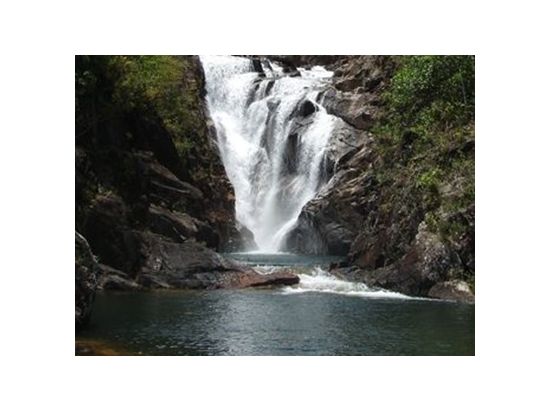 洞窟内をタイヤで川下り！ケーブチュービングツアー＜日本語または英語ガイド／ベリーズシティ発＞