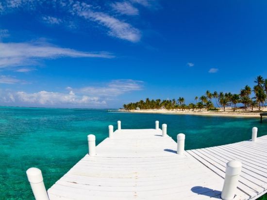 世界遺産でシュノーケル！ブルーホールシュノーケリングツアー＜英語インストラクター／サンペドロまたはキーカーカー発＞