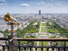 France_Paris_Eiffel-Tower_shutterstock_445878313