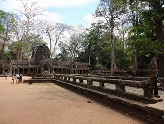 【混載】アンコール遺跡群 大回りコース&小回りコース制覇ツアー＜1日／昼食／日本語ガイド＞