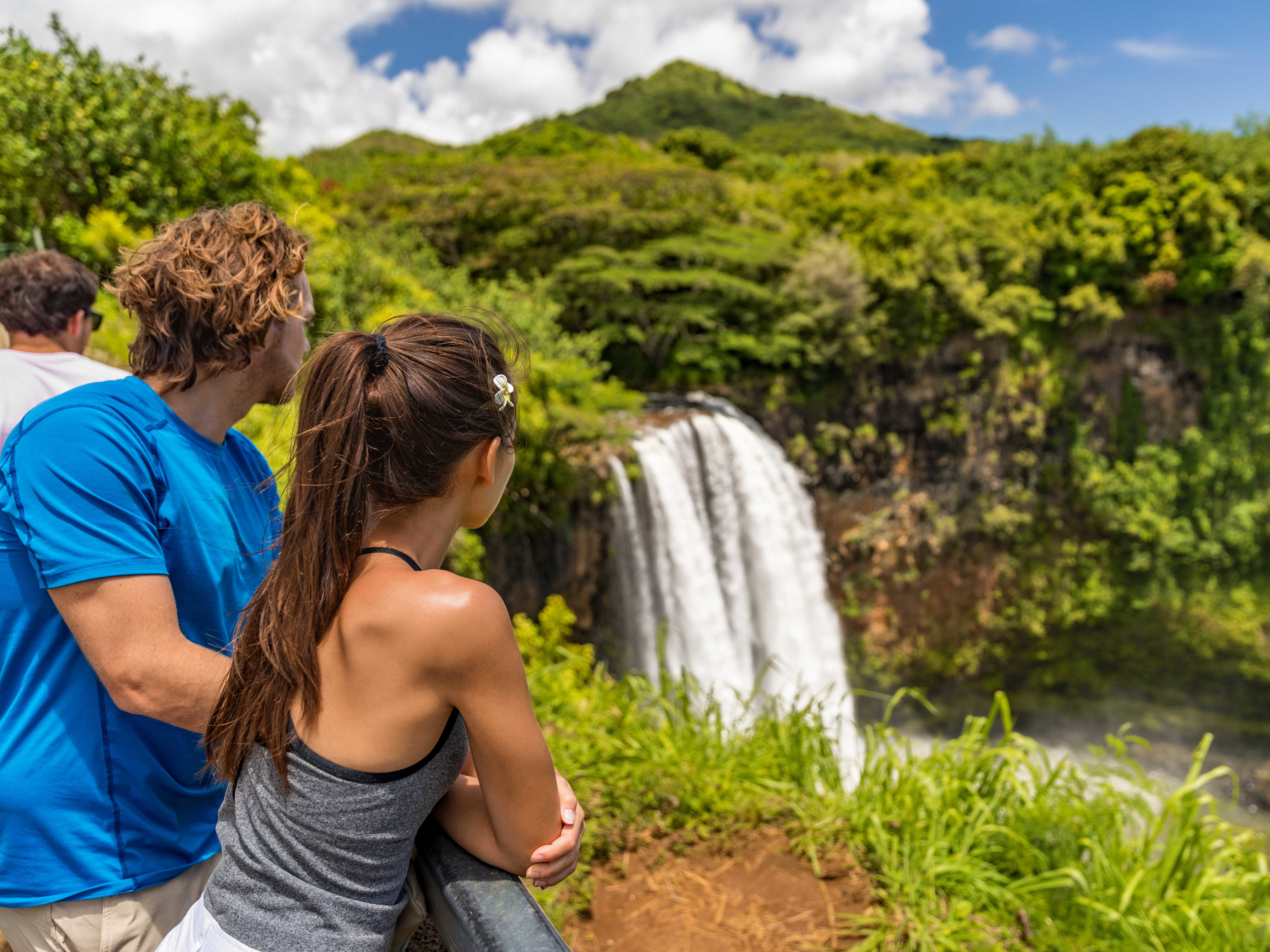 Grand Circle Island Tour - Volcano, Black Sand Beach, Waipio Valley ...